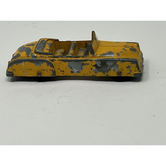 1949 OLDSMOBILE CONVERTIBLE YELLOW TOOTSIETOY CAR - Picture 2 of 4